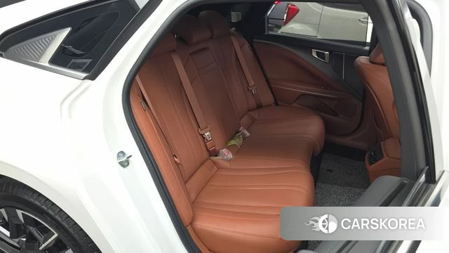 Kia The New K8 Hybrid 2024 Белый из Кореи, фото 3