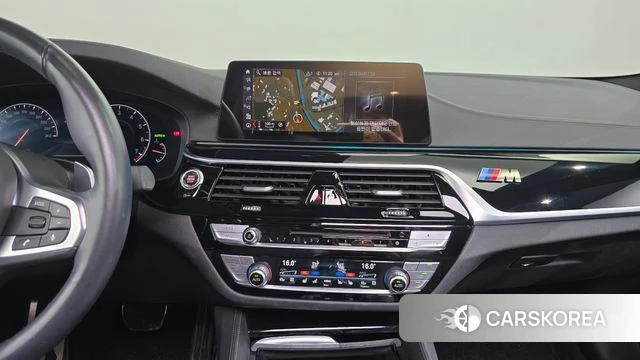 BMW 5 Series (G30) 2019 Серый из Кореи, фото 3