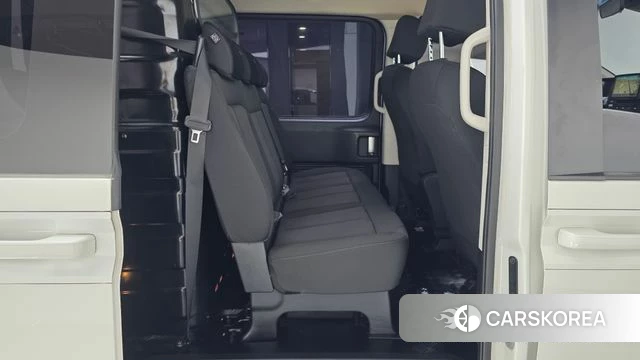 Hyundai Staria 2022 Белый из Кореи, фото 3