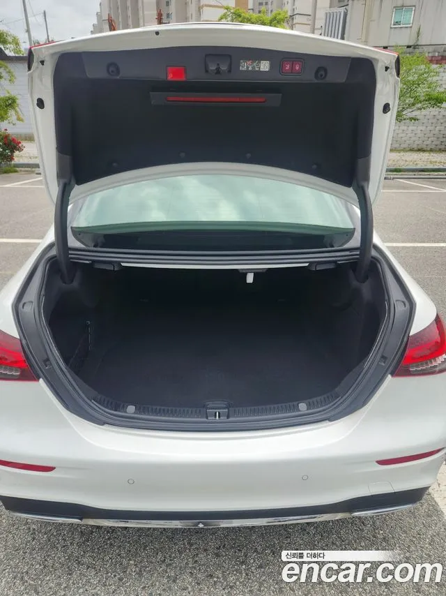 Mercedes-Benz E-Class W213 2023 Жемчужный цвет из Кореи, фото 3