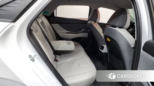 Hyundai Avante (CN7) 2023 Белый из Кореи, фото 3