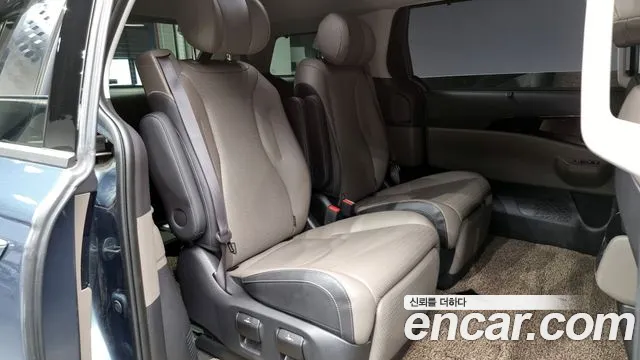 Kia The New Carnival 4th Generation 2023 Небесно-голубой из Кореи, фото 3