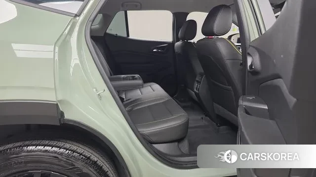 Chevrolet (GM Daewoo) Trax Crossover 2024 Светло-зеленый из Кореи, фото 3