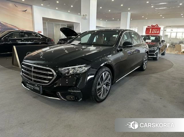 Mercedes-Benz E-class 2024 Черный из Китая, фото 3