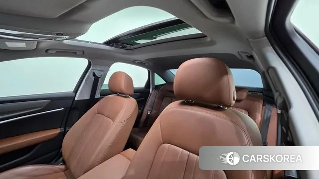 Audi A6 (C8) 2021 Черный из Кореи, фото 3