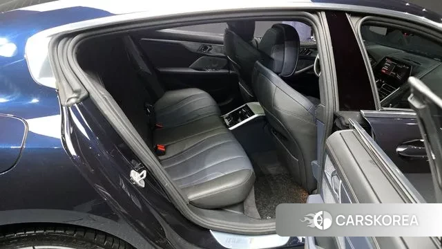 BMW 8 Series (G15) 2020 Черный из Кореи, фото 3