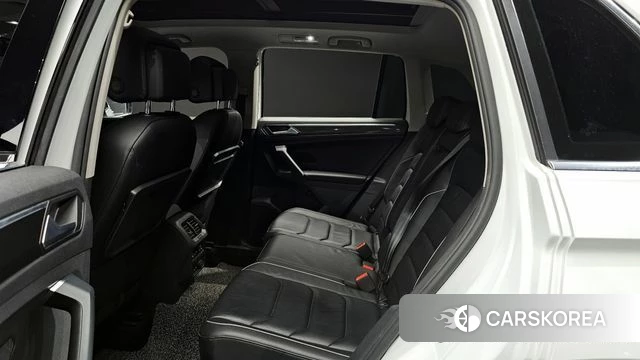 Volkswagen Tiguan second Generation 2019 Белый из Кореи, фото 3