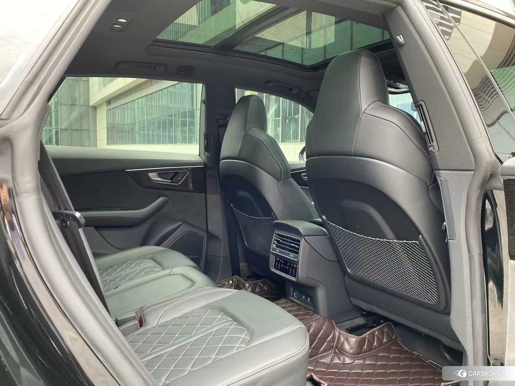 Audi Q8 2021 Черный из Китая, фото 3