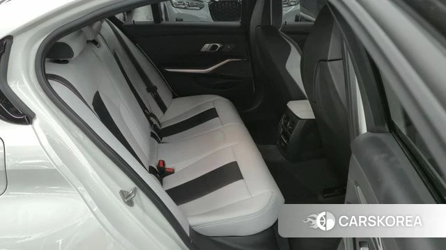 BMW M3 (G80) 2026 Белый из Кореи, фото 3