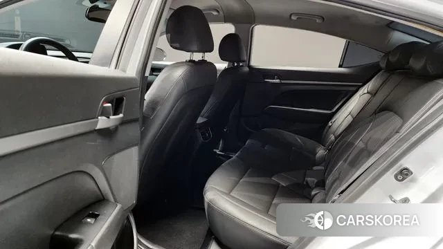 Hyundai Avante AD 2018 Белый из Кореи, фото 3