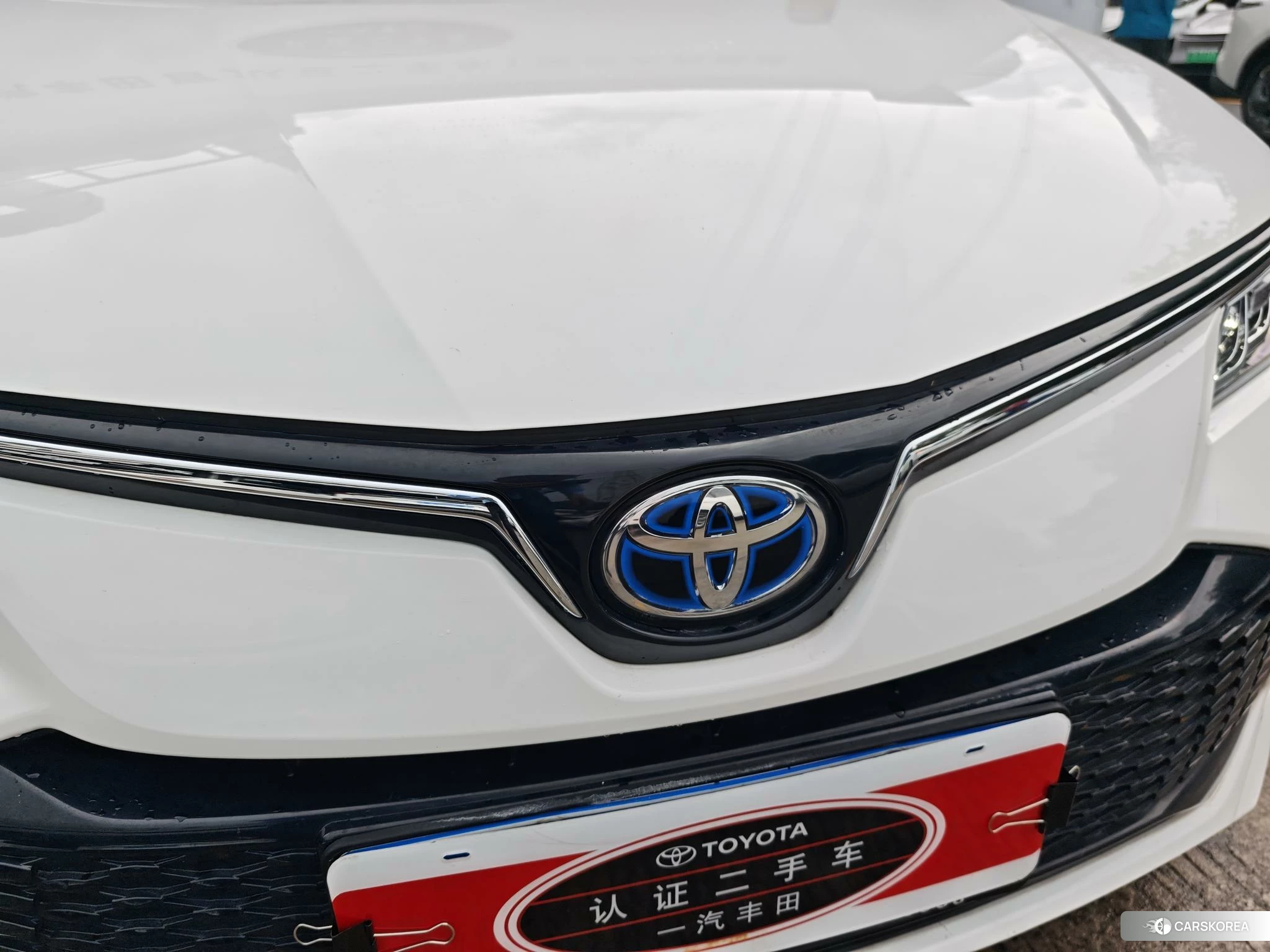 Toyota Corolla 2023 Белый из Китая, фото 3