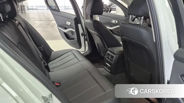 BMW 3 Series (G20) 2020 Белый из Кореи, фото 3