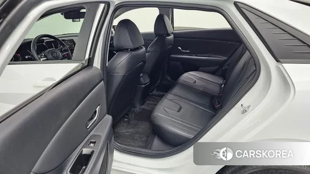 Hyundai Avante (CN7) 2022 Белый из Кореи, фото 3