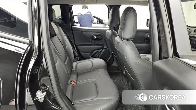 Jeep Renegade 2022 Черный из Кореи, фото 3