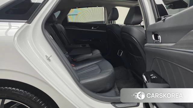 Kia The New K5 3rd generation 2023 Белый из Кореи, фото 3