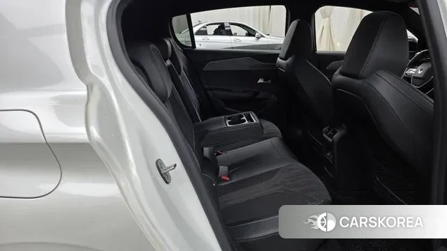 Peugeot 308 Third generation 2022 Белый из Кореи, фото 3