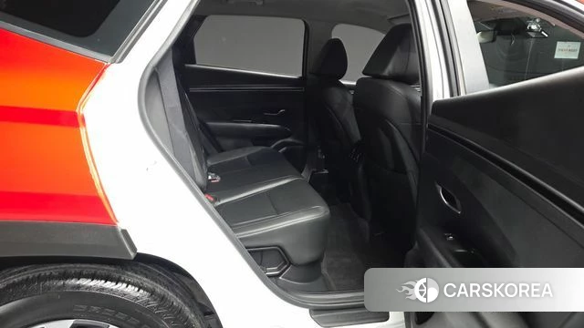 Hyundai Tucson Hybrid (NX4) 2023 Красный из Кореи, фото 3