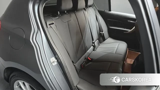 BMW 1 Series (F20) 2018 Серый из Кореи, фото 3