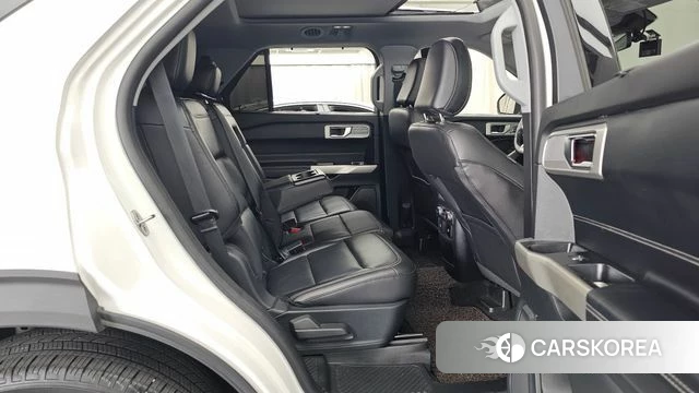 Ford Explorer 6th Generation 2021 Белый из Кореи, фото 3