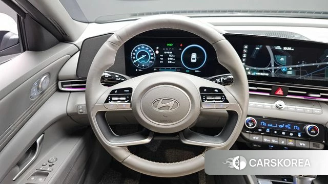 Hyundai The New Avante (CN7) 2025 Серебристо-серый из Кореи, фото 3