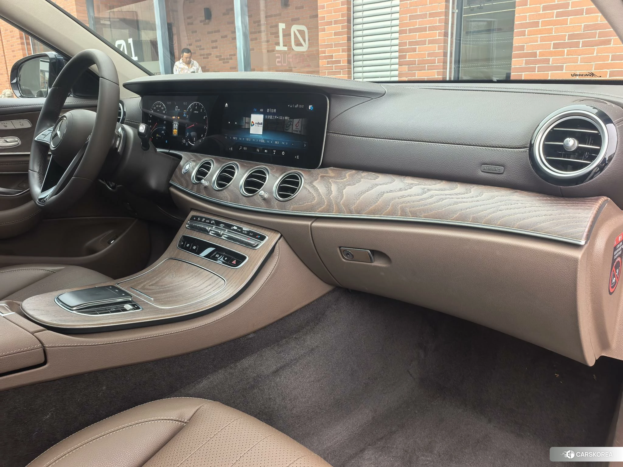 Mercedes-Benz E-class 2022 Зеленый из Китая, фото 3