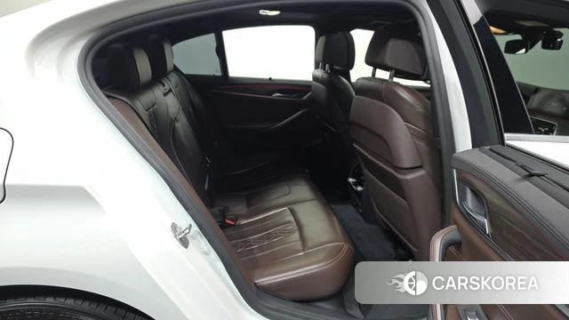 BMW 5 Series (G30) 2020 Белый из Кореи, фото 3