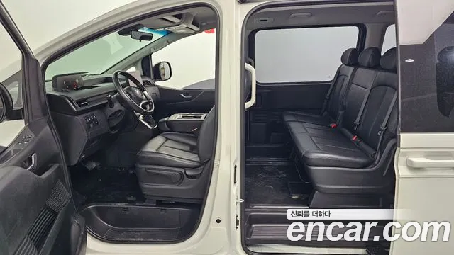 Hyundai Staria 2023 Белый из Кореи, фото 3