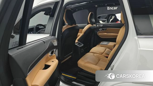 Volvo XC90 second Generation 2024 Белый из Кореи, фото 3