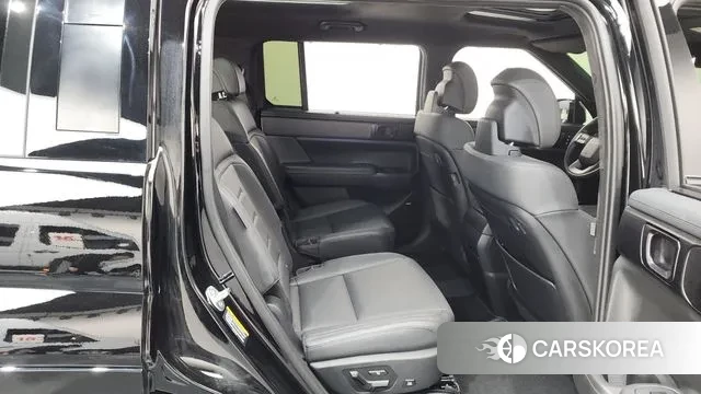 Hyundai Santa Fe (MX5) 2024 Черный из Кореи, фото 3