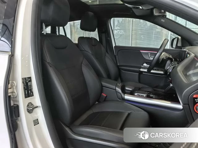 Mercedes-Benz GLA 2021 Белый из Китая, фото 3