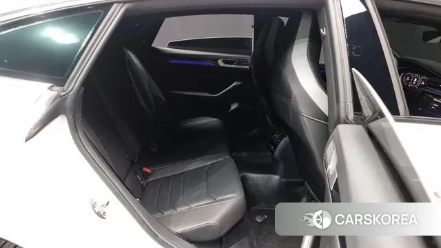 Volkswagen Arteon 2022 Белый из Кореи, фото 3