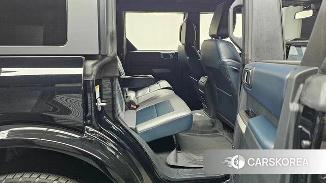 Ford Bronco 6th Generation 2023 Черный из Кореи, фото 3