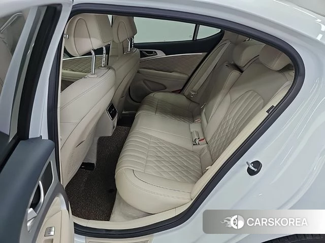 Genesis The New G70 2023 Белый из Кореи, фото 3
