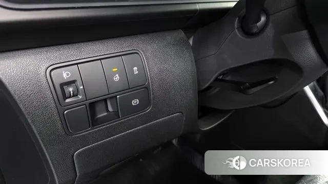 Hyundai Staria 2023 Серебристо-серый из Кореи, фото 3