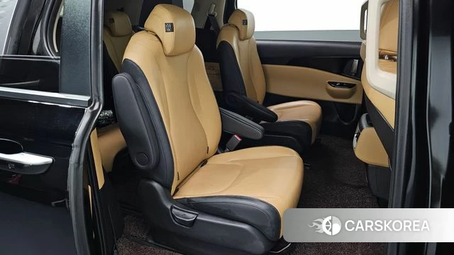 Kia Carnival 4th generation 2022 Черный из Кореи, фото 3