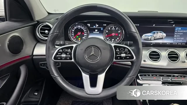 Mercedes-Benz E-Class W213 2019 Белый из Кореи, фото 3