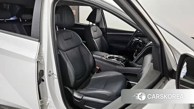 Hyundai Tucson (NX4) 2021 Белый из Кореи, фото 3