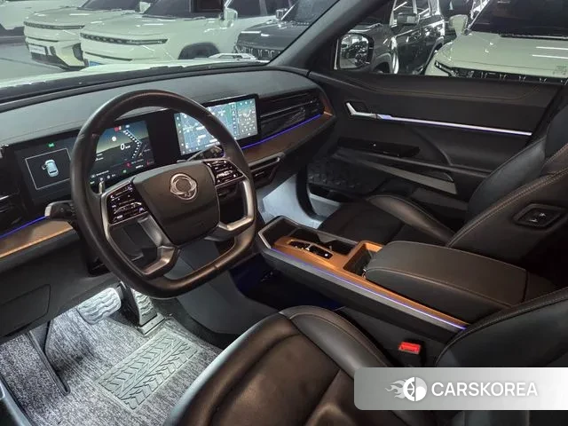 Ssangyong Torres EVX 2024 Белый из Кореи, фото 3