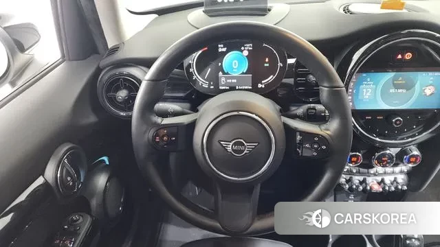 Mini Cooper S 2022 Жемчужный цвет из Кореи, фото 3