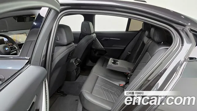 BMW 5 Series (G60) id 2486481 из Кореи 3