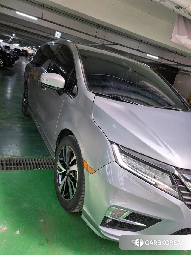 Honda Odyssey 2018 Серебристо-серый из Кореи, фото 3