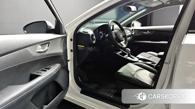 Kia Come New K3 2021 Белый из Кореи, фото 3