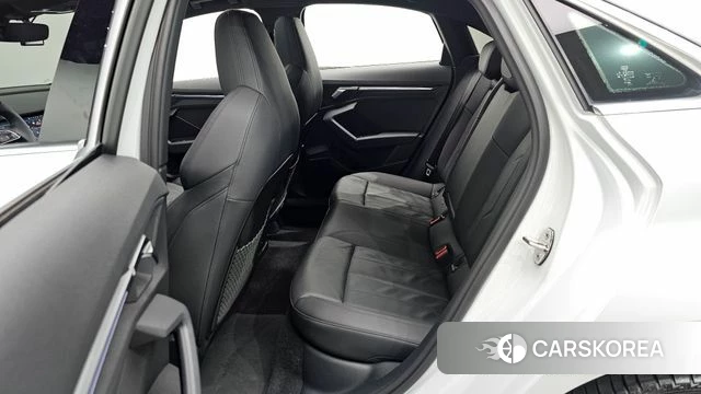 Audi A3 (8Y) 2023 Белый из Кореи, фото 3