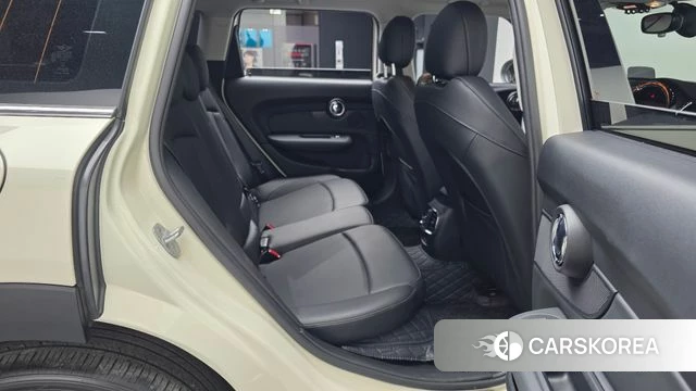 Mini Cooper S Clubman 2021 Жемчужный цвет из Кореи, фото 3