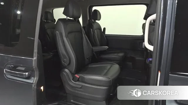 Hyundai Staria 2022 Серый из Кореи, фото 3