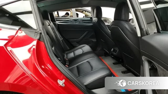 Tesla Model 3 2020 Красный из Кореи, фото 3