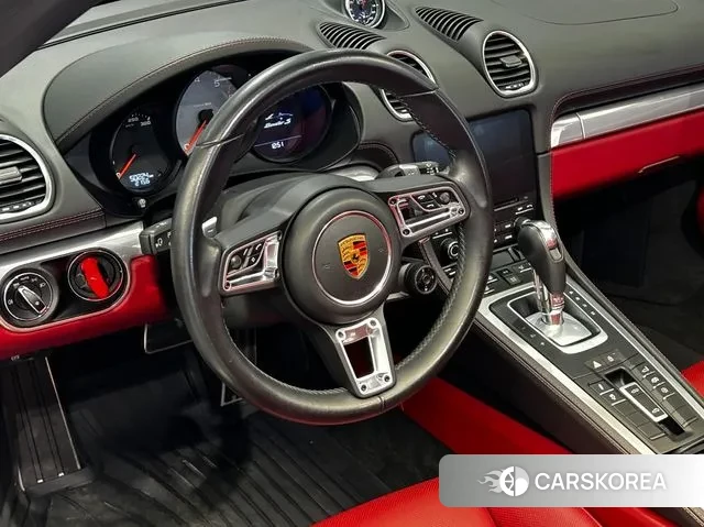 Porsche 718 Boxster 2020 Серебристо-серый из Кореи, фото 3