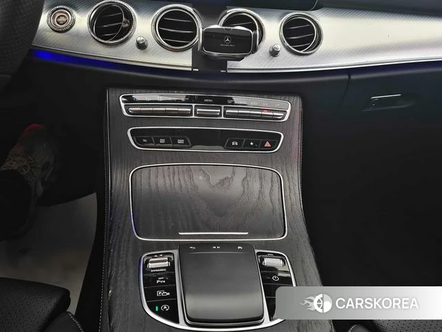 Mercedes-Benz E-class 2021 Белый из Китая, фото 3
