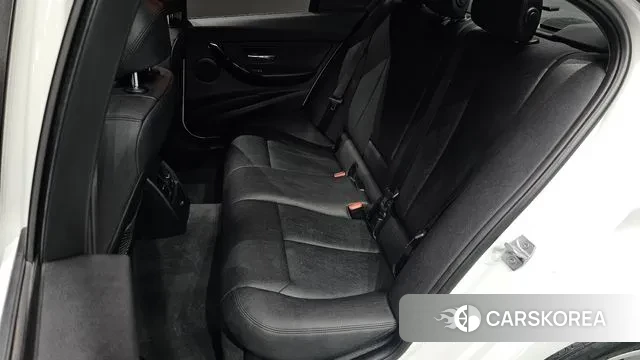 BMW 3 Series (F30) 2018 Белый из Кореи, фото 3