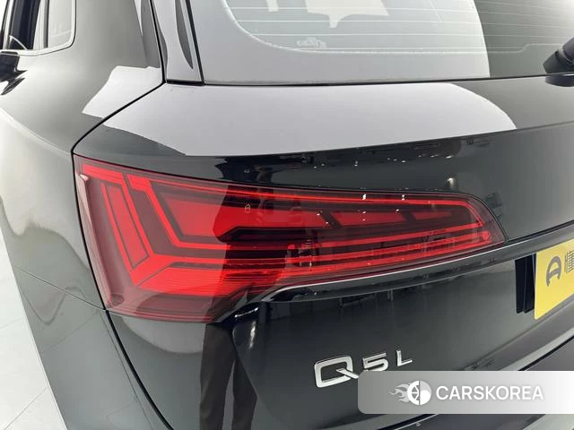 Audi Q5L 2025 Черный из Китая, фото 3